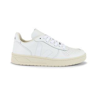 Almost NEW Veja V-10 Sneaker Extra White 0833